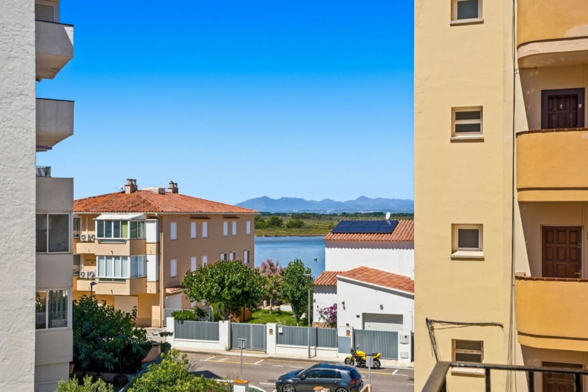 Piso en De La Roca Llarga, 7 — 12