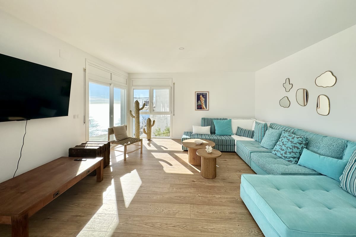 Espectacular villa en Canyelles con vistas al mar — 17