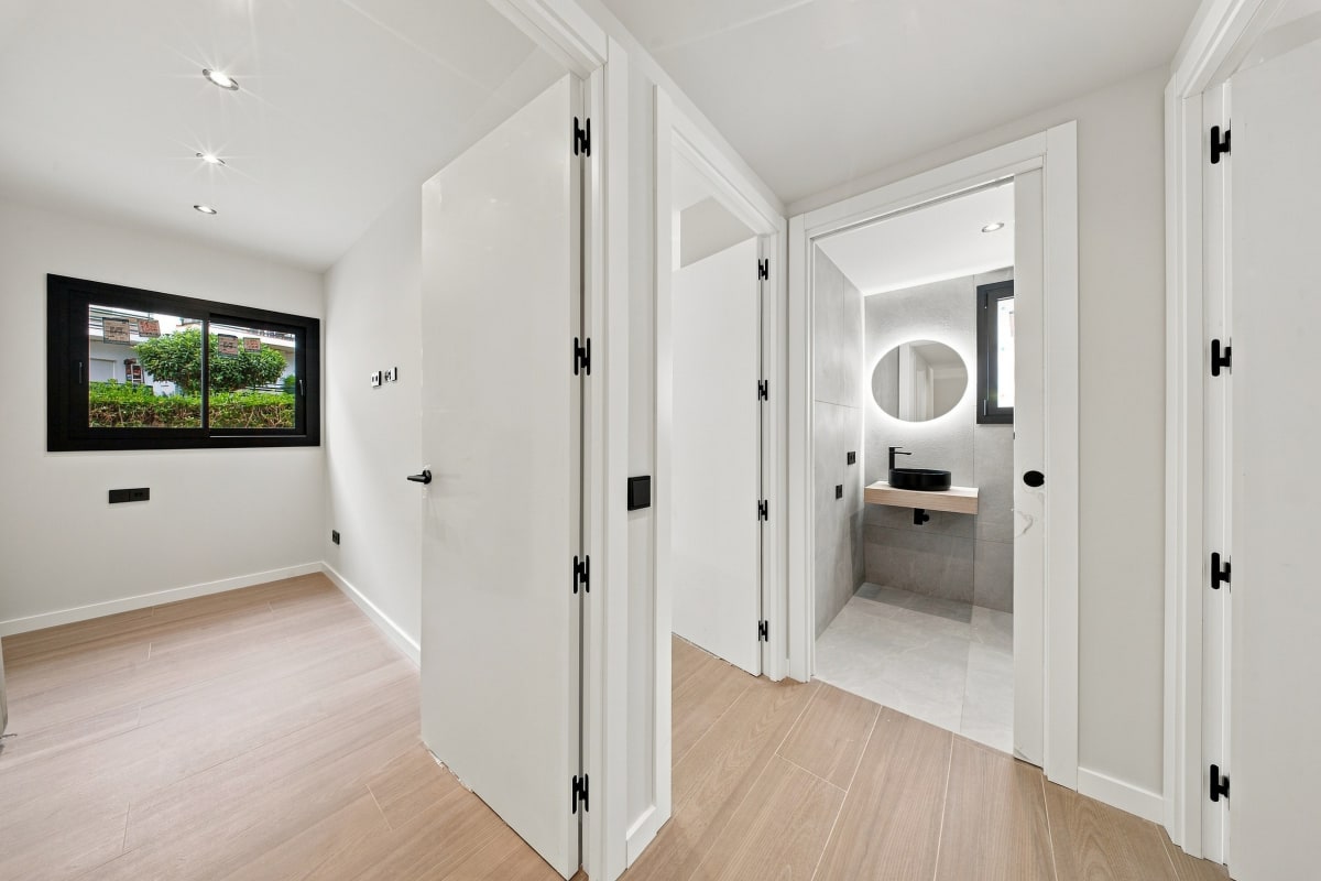 Espectacular ático en venta en Mas Oliva — 28