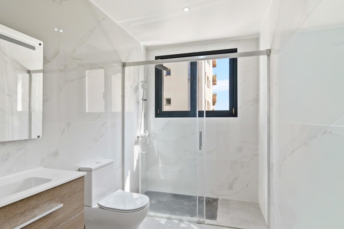 Chalet independiente en venta en Calle de la Roca Negra — 15