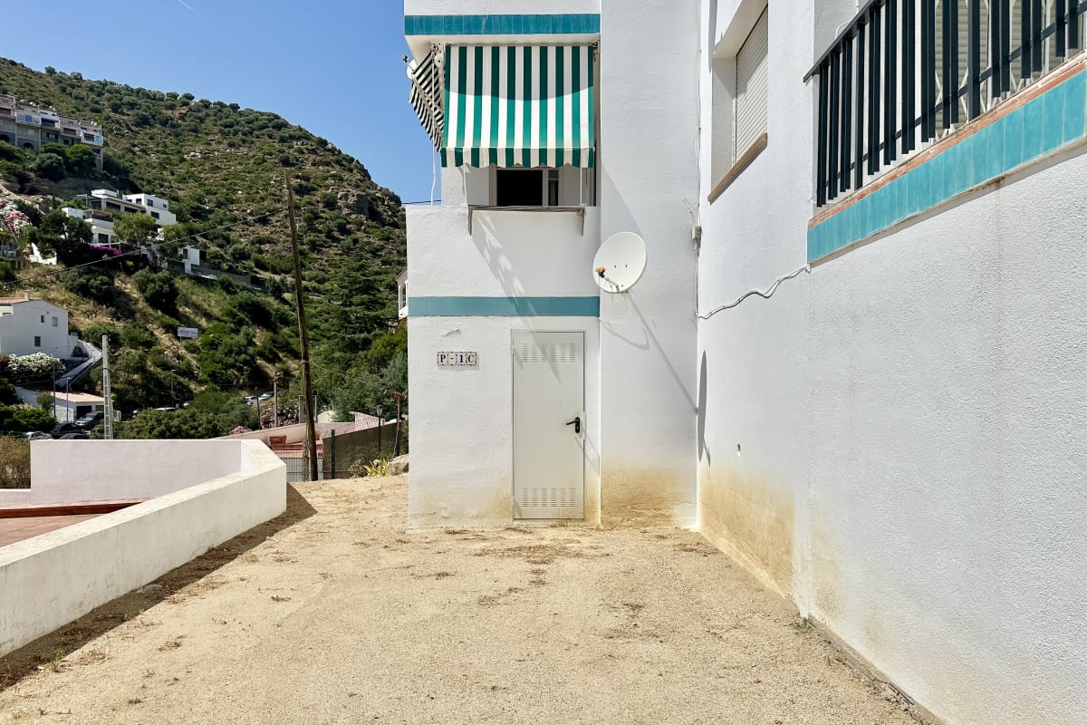 Piso con licencia turistica y parking en Almadrava  — 25