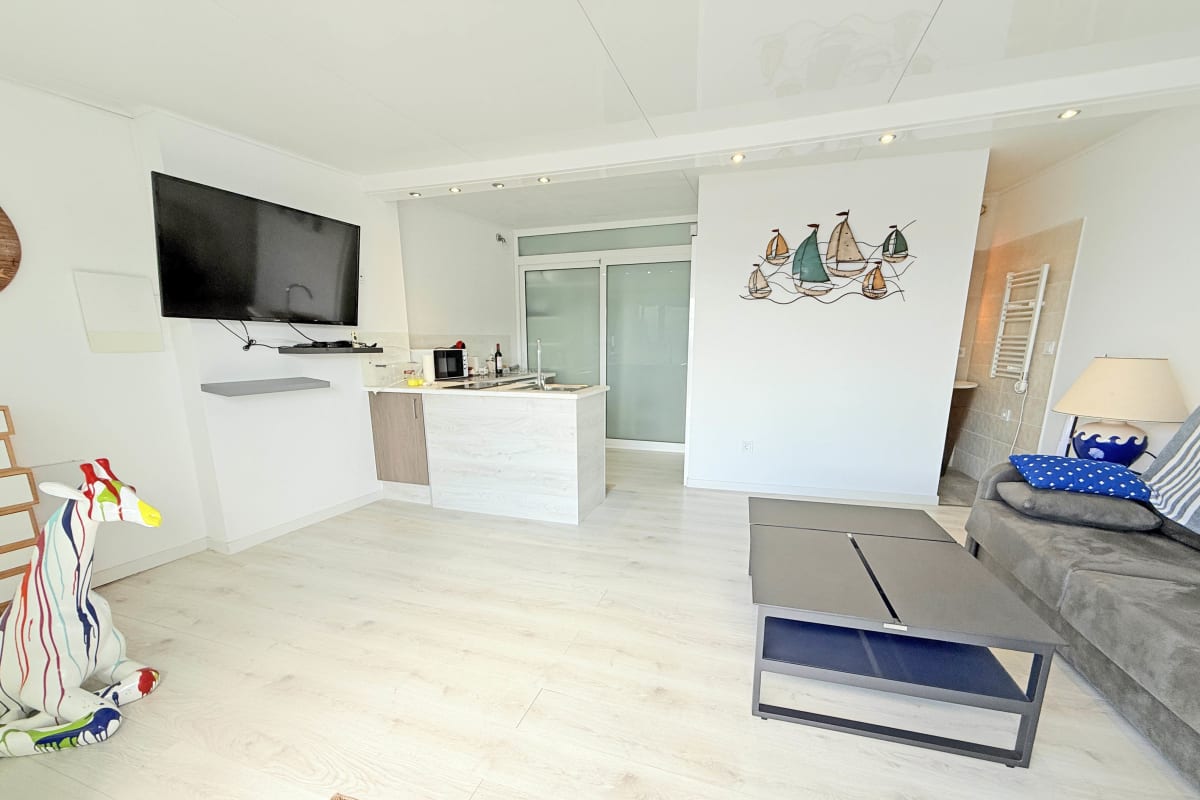 Espectacular apartamento con piscina en Santa Margarita — 19