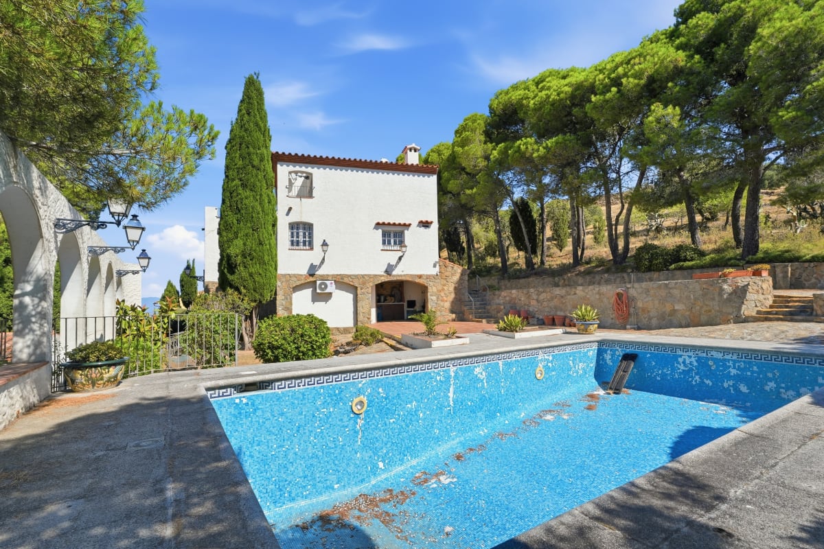 Chalet independiente en el Puigrom con vistas a la bahía  — 9