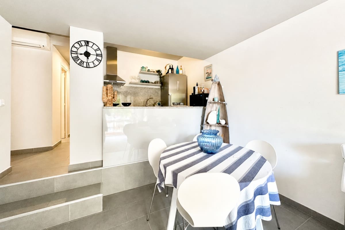 Apartamento con piscina a pocos pasos de la playa en Empuriabrava — 11