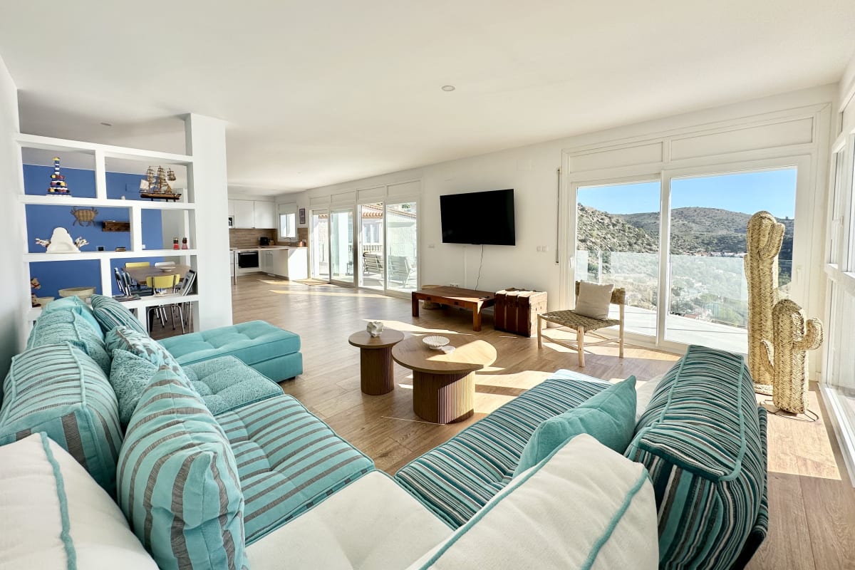 Espectacular villa en Canyelles con vistas al mar — 19