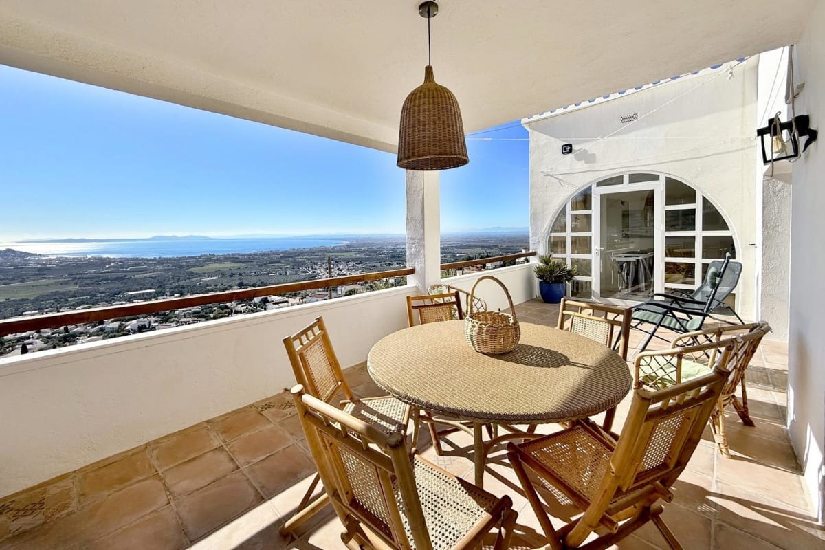 Villa con espectaculares vistas a la bahía de Roses y piscina privada — 27