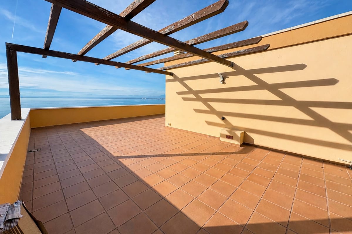 ESPECTACULAR CASA CON PISCINA I VISTA PANORAMICA A ROSES — 13