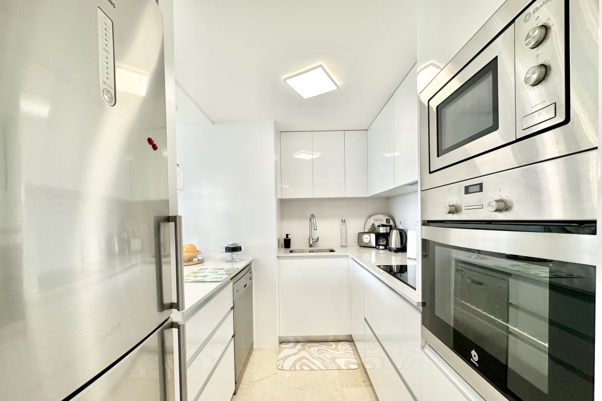 Apartamento con vistas a los canales en Empuriabrava — 22