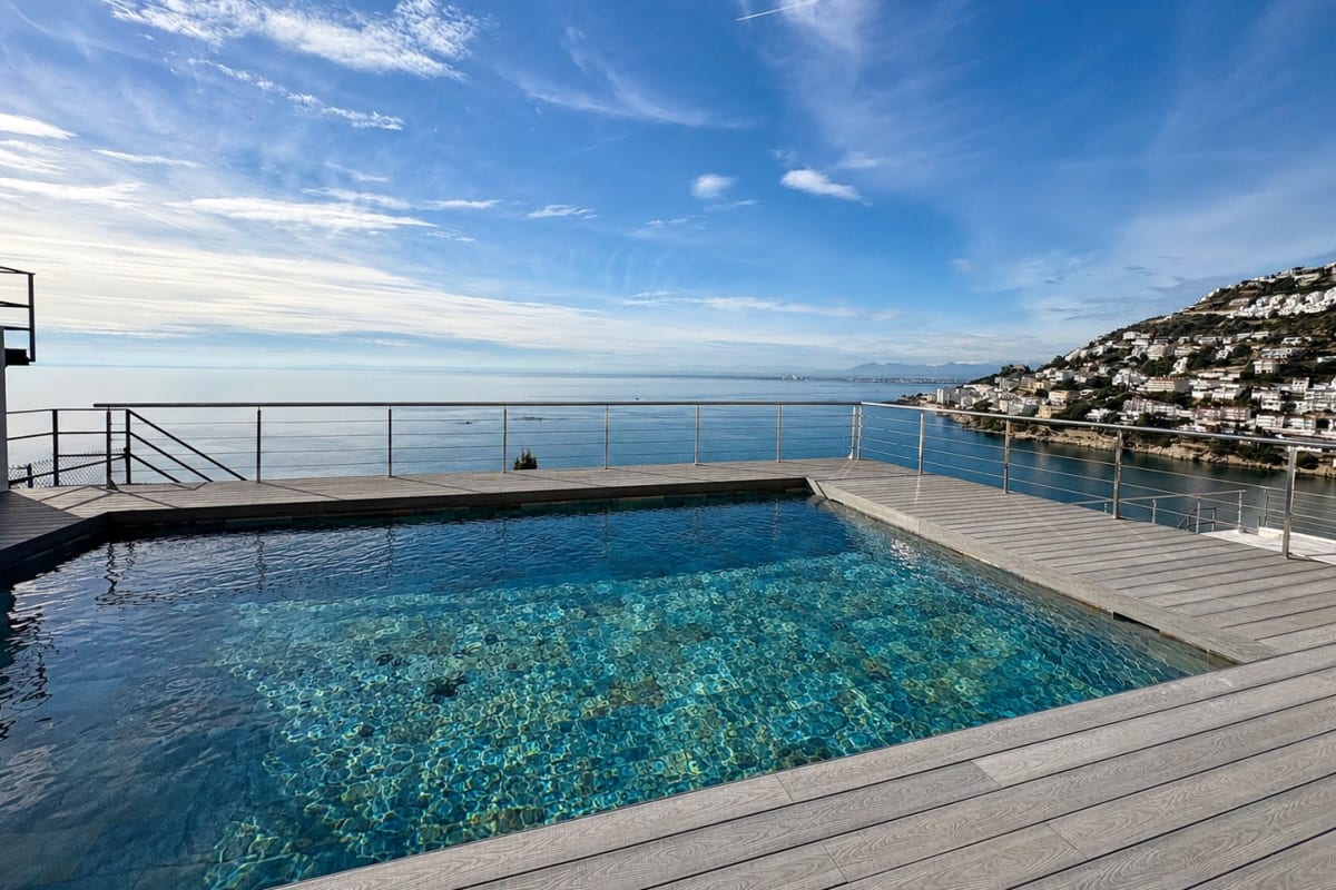 ESPECTACULAR CASA CON PISCINA I VISTA PANORAMICA A ROSES — 3