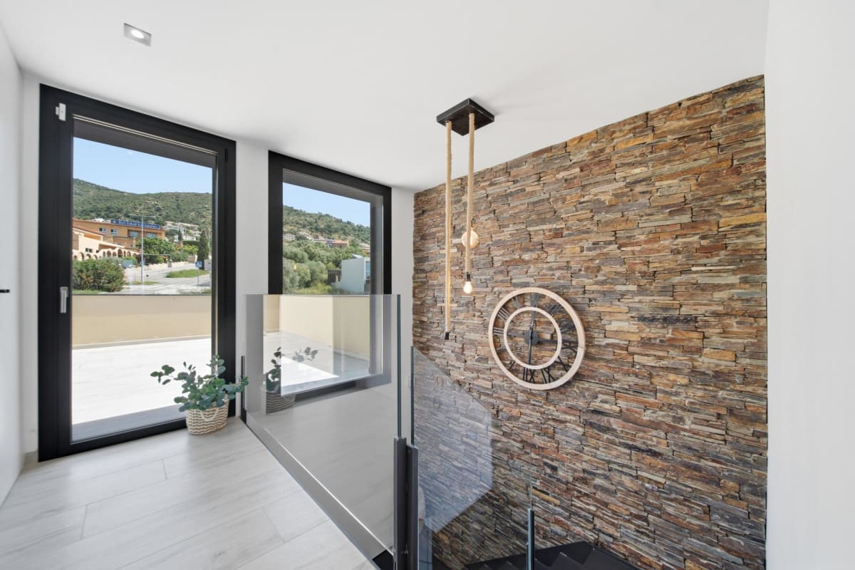 CASA CON PISCINA Y ACABADOS DE ALTA CALIDAD CON VISTAS PANORÁMICAS — 20