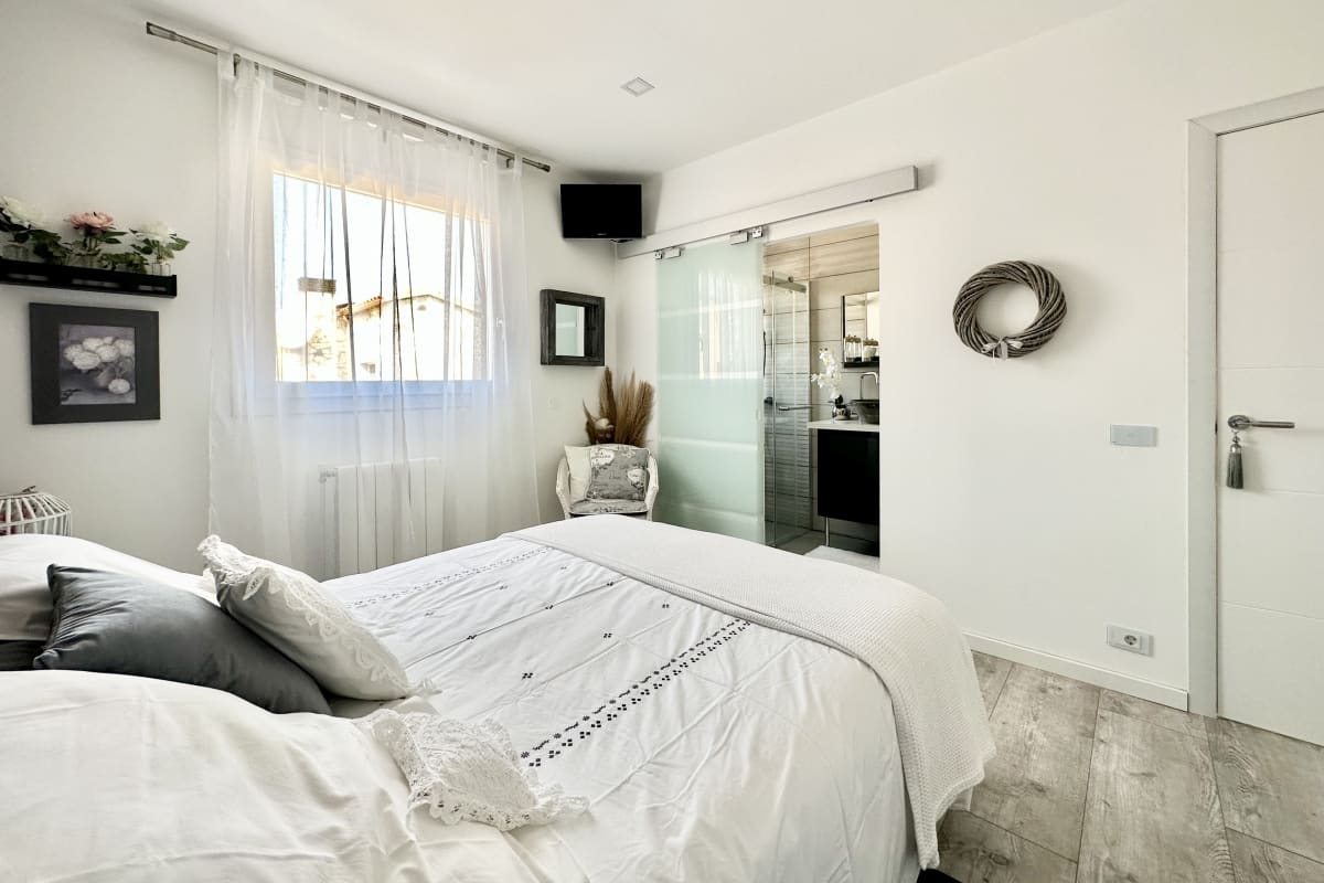 Espectacular casa con piscina en el centro de Empuriabrava — 28