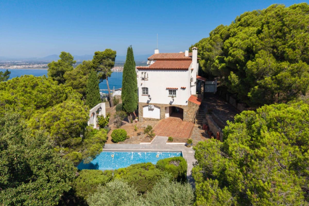 Chalet independiente en el Puigrom con vistas a la bahía — 6