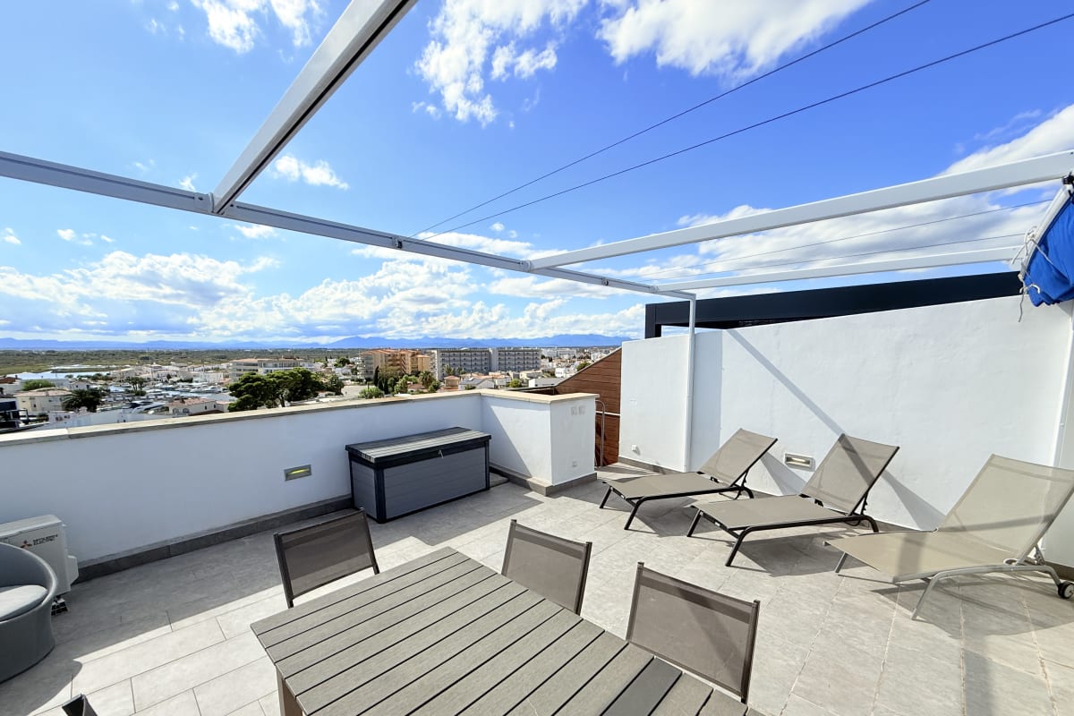 Espectacular apartamento con piscina en Santa Margarita — 36