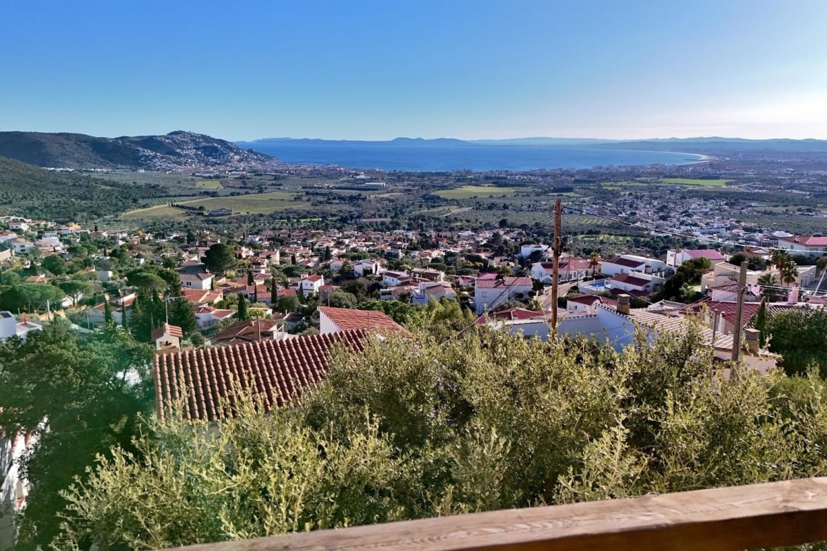 Villa con espectaculares vistas a la bahía de Roses y piscina privada — 32