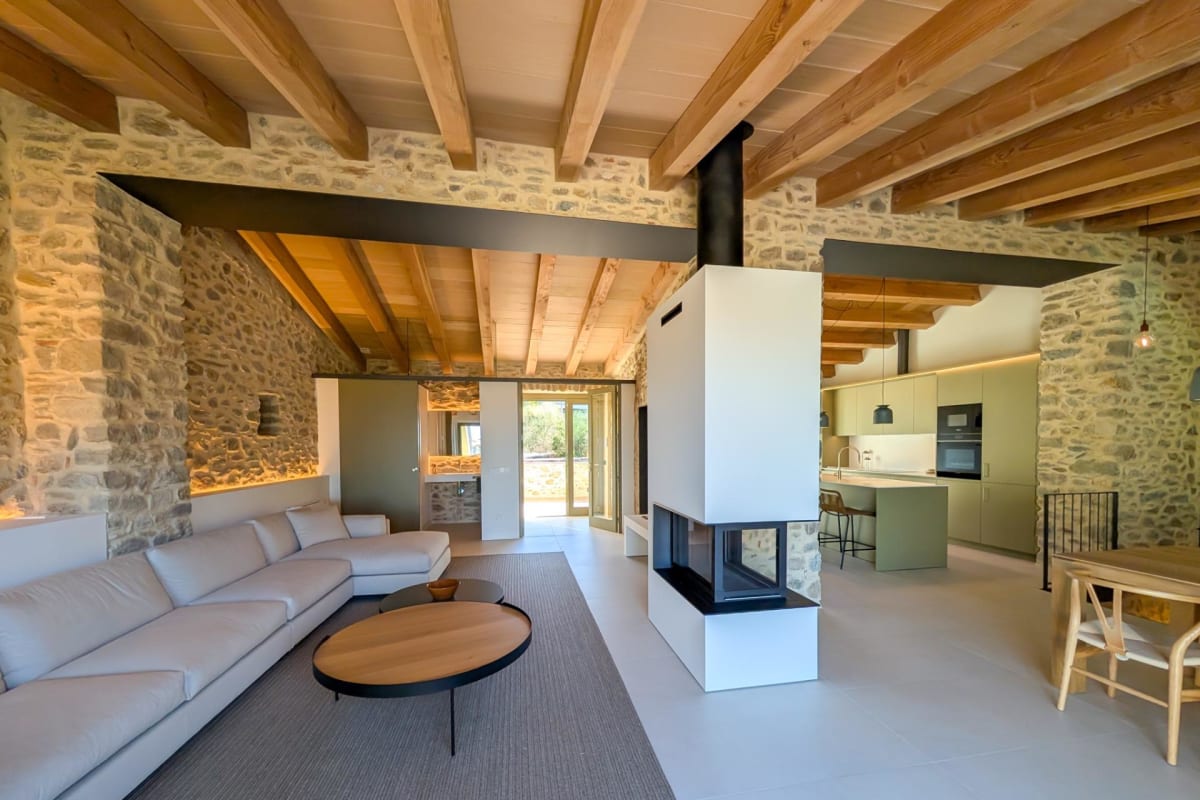 Chalet independiente en venta en Palau Savardera — 4