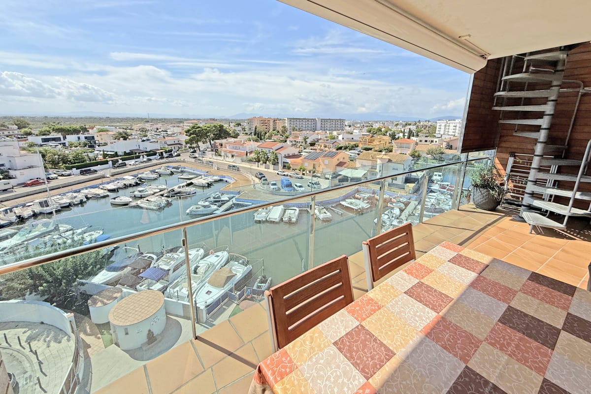 Espectacular apartamento con piscina en Santa Margarita — 53