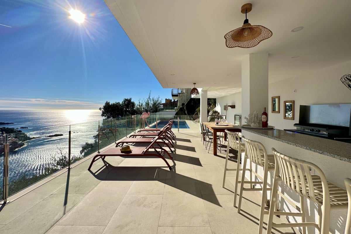 Espectacular villa en Canyelles con vistas al mar — 8