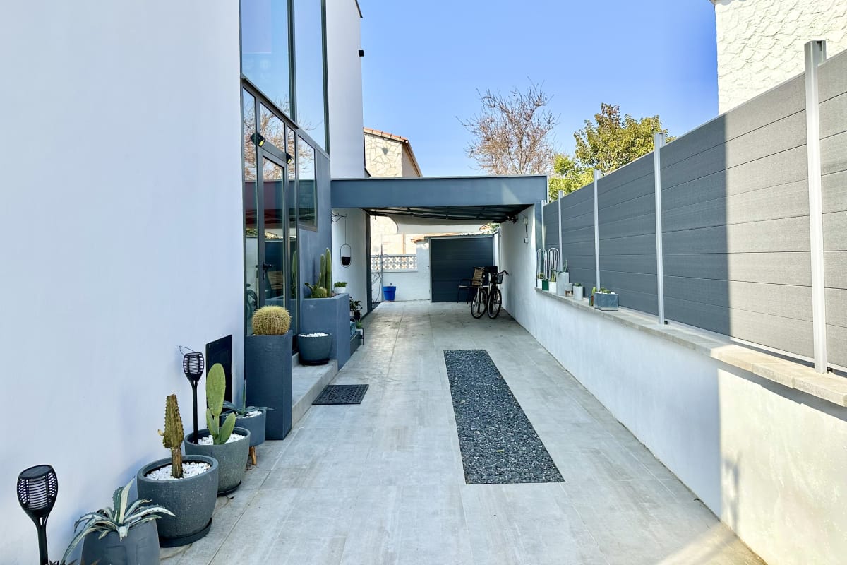 Espectacular casa con piscina en el centro de Empuriabrava — 13