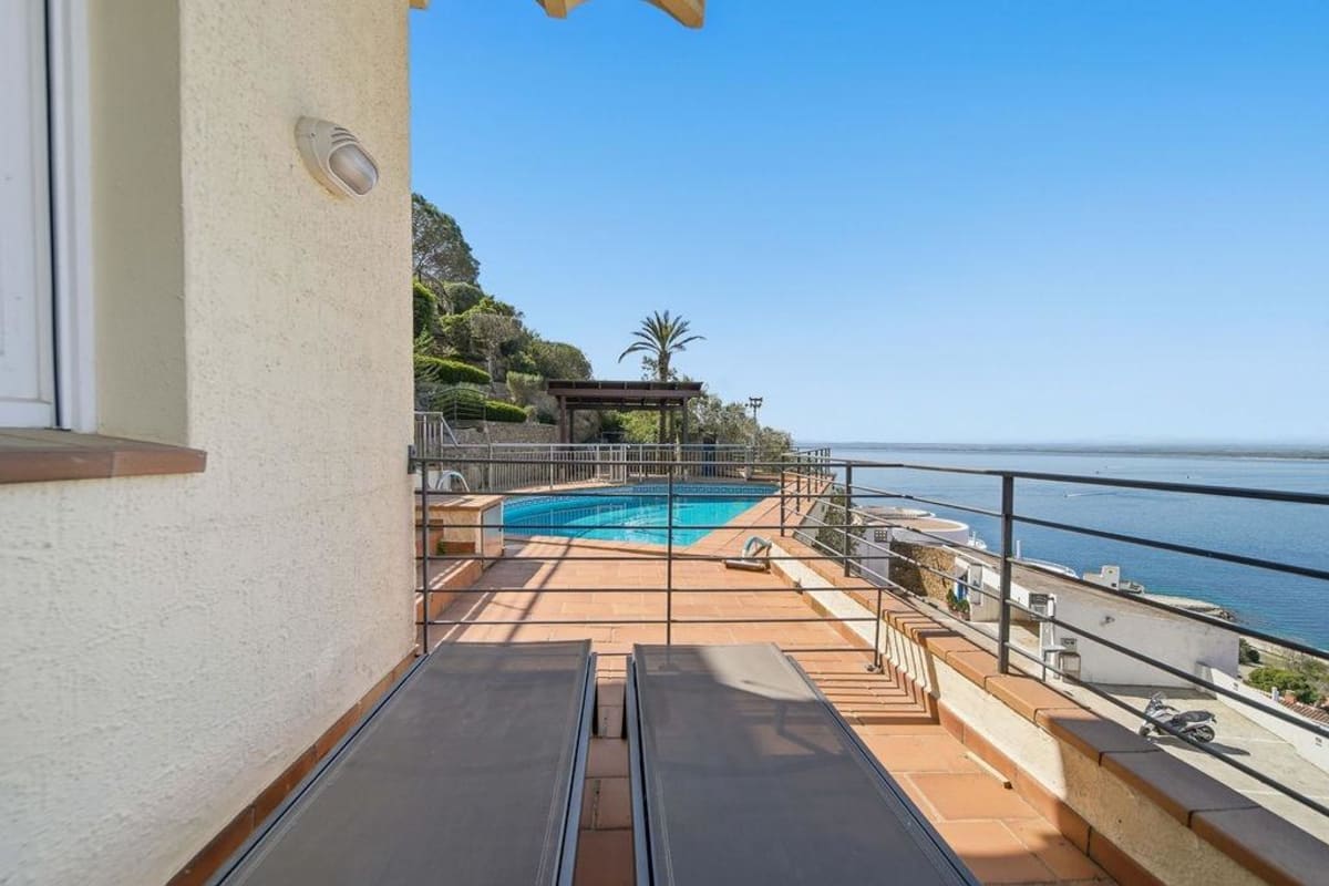 Casa con piscina con vistas panorámicas a la bahía de roses  — 20
