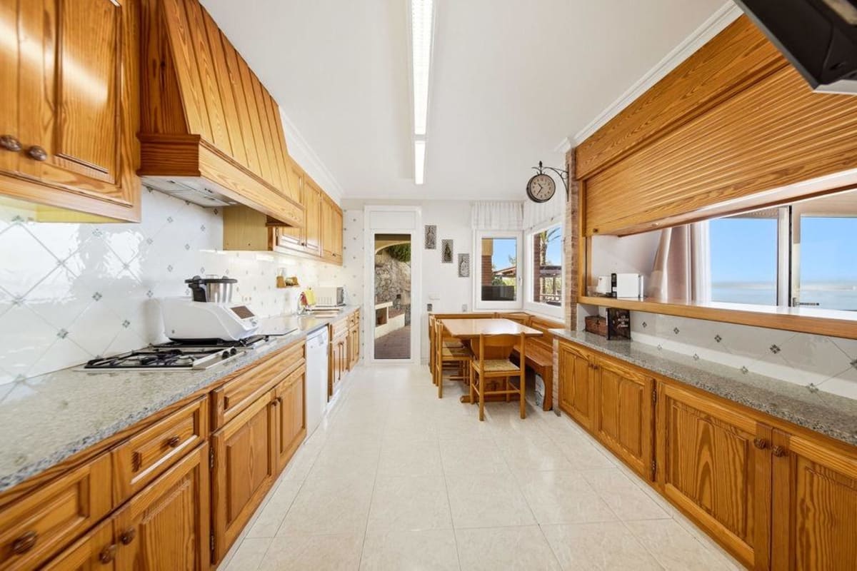 Casa con piscina con vistas panorámicas a la bahía de roses  — 31