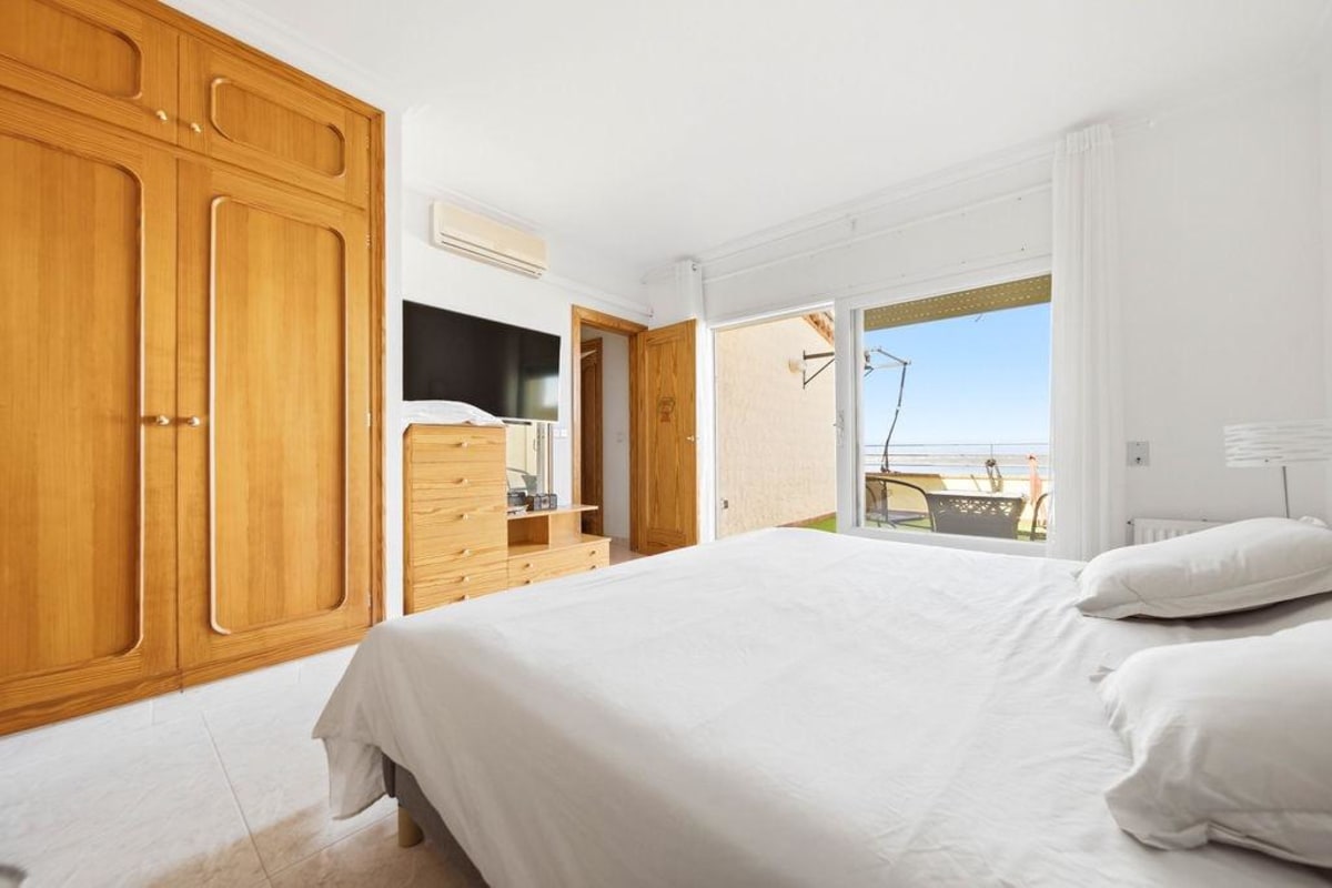 Casa con piscina con vistas panorámicas a la bahía de roses  — 25