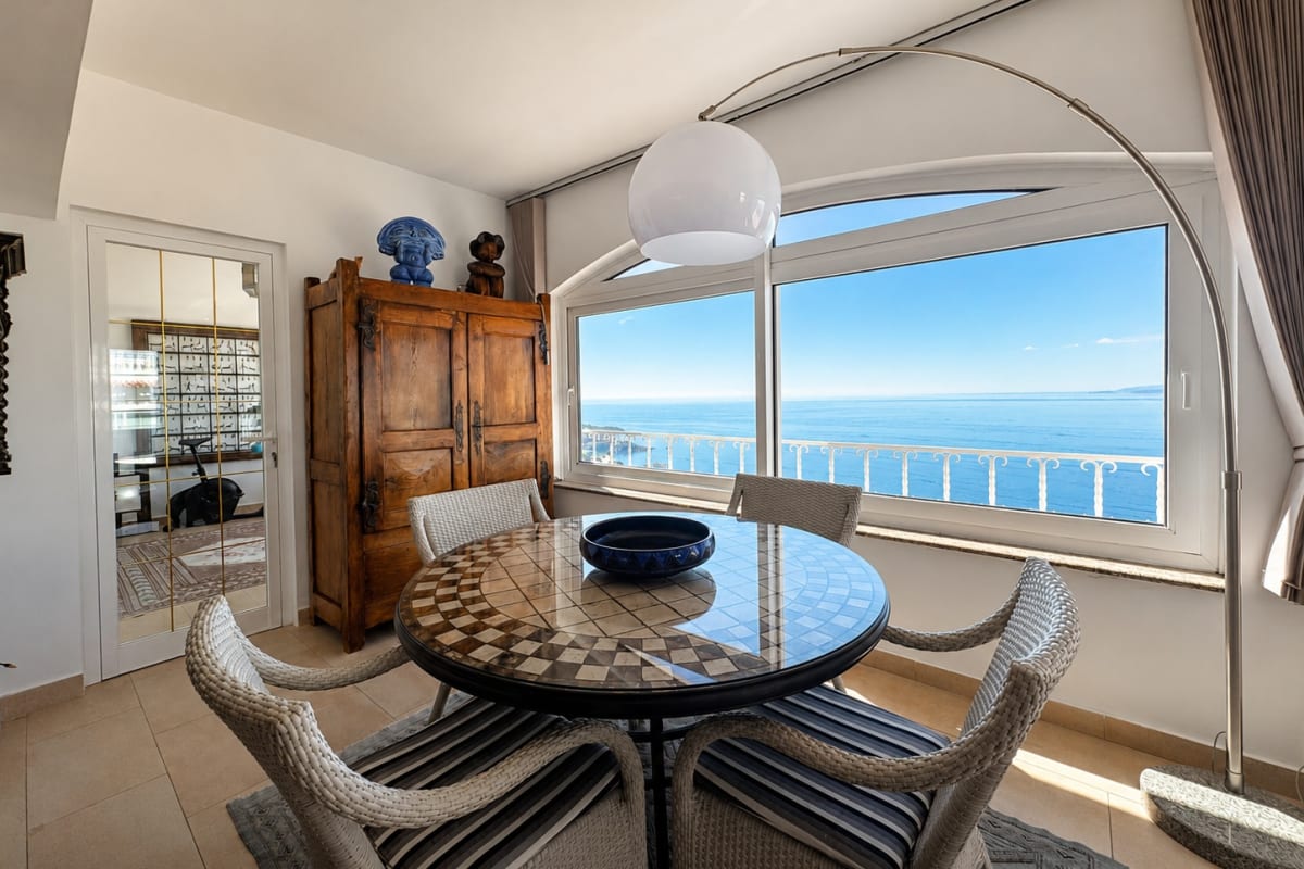 Casa única con vistas panorámicas al mar en el Puig Rom — 42