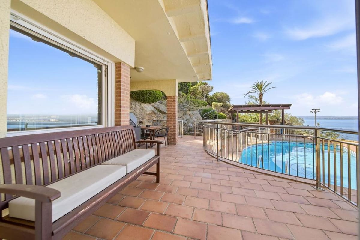 Casa con piscina con vistas panorámicas a la bahía de roses  — 14