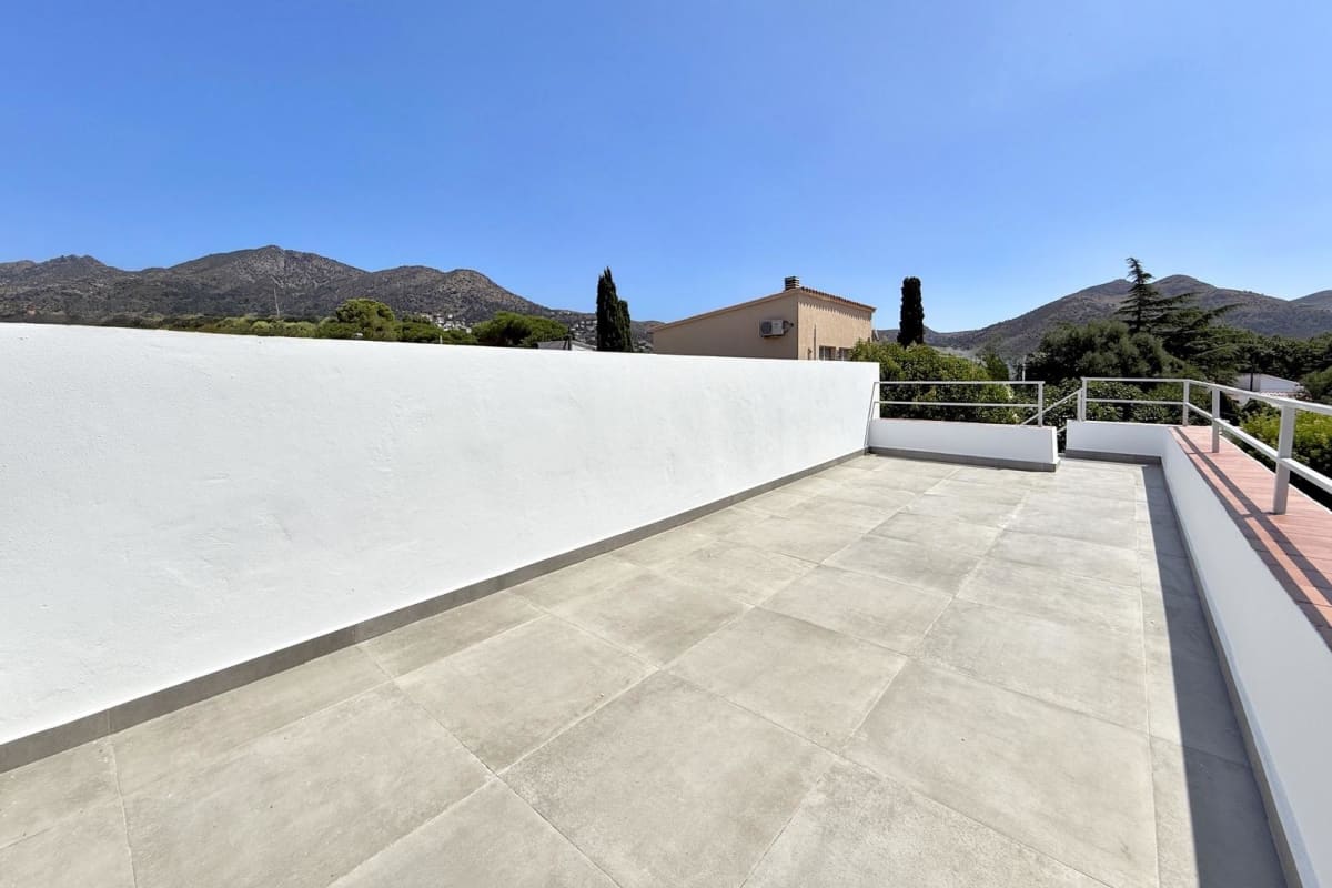 Villa de una sola planta con 3 habitaciones y piscina privada — 9