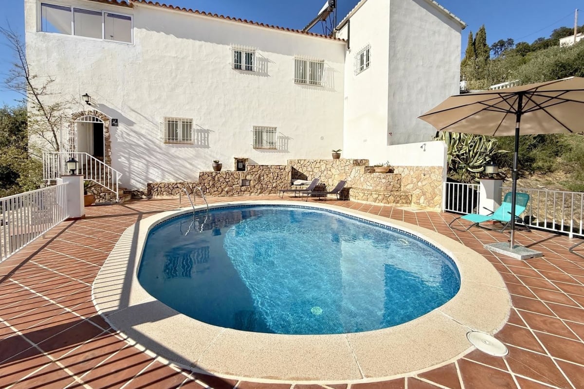 Villa con espectaculares vistas a la bahía de Roses y piscina privada — 29