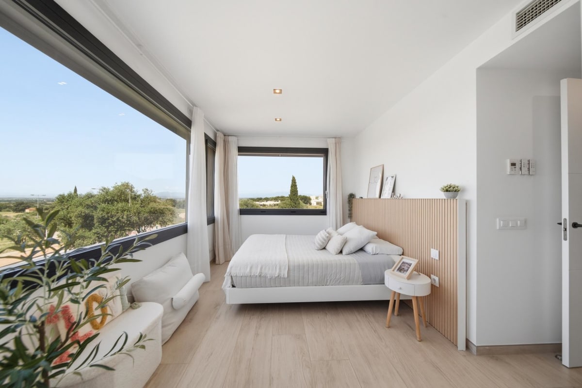CASA CON PISCINA Y ACABADOS DE ALTA CALIDAD CON VISTAS PANORÁMICAS — 27