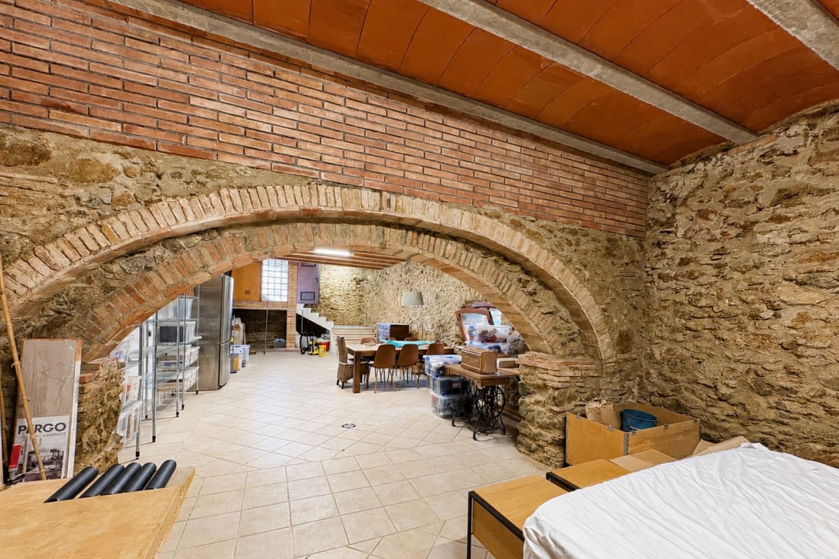 ESPECTACULAR CASA EN EL CENTRO DE PALAU SAVARDERA — 30