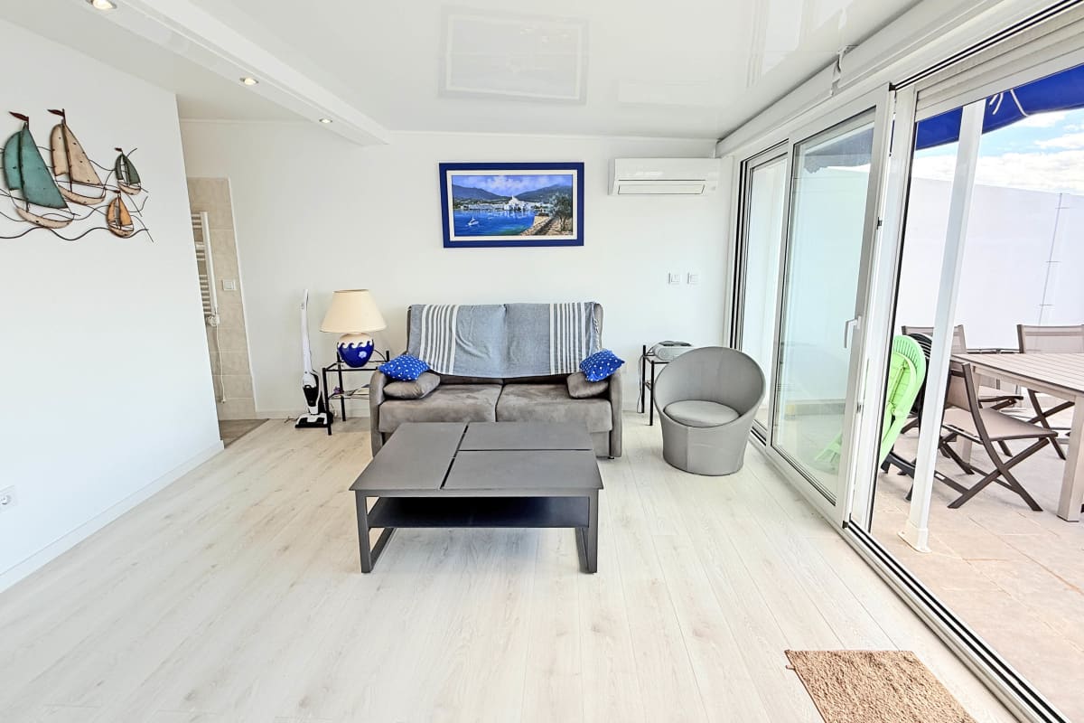 Espectacular apartamento con piscina en Santa Margarita — 30