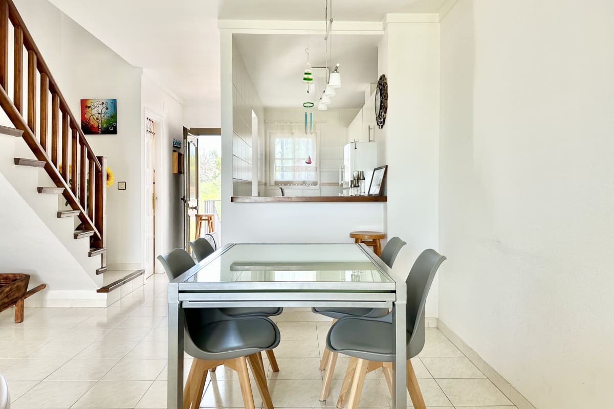 Casa con licencia turistica y piscina — 25