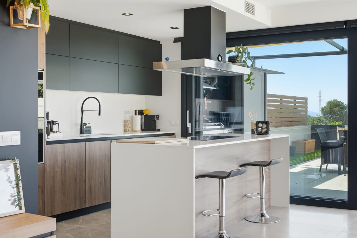 Casa con altas calidades y piscina en Palau  — 11