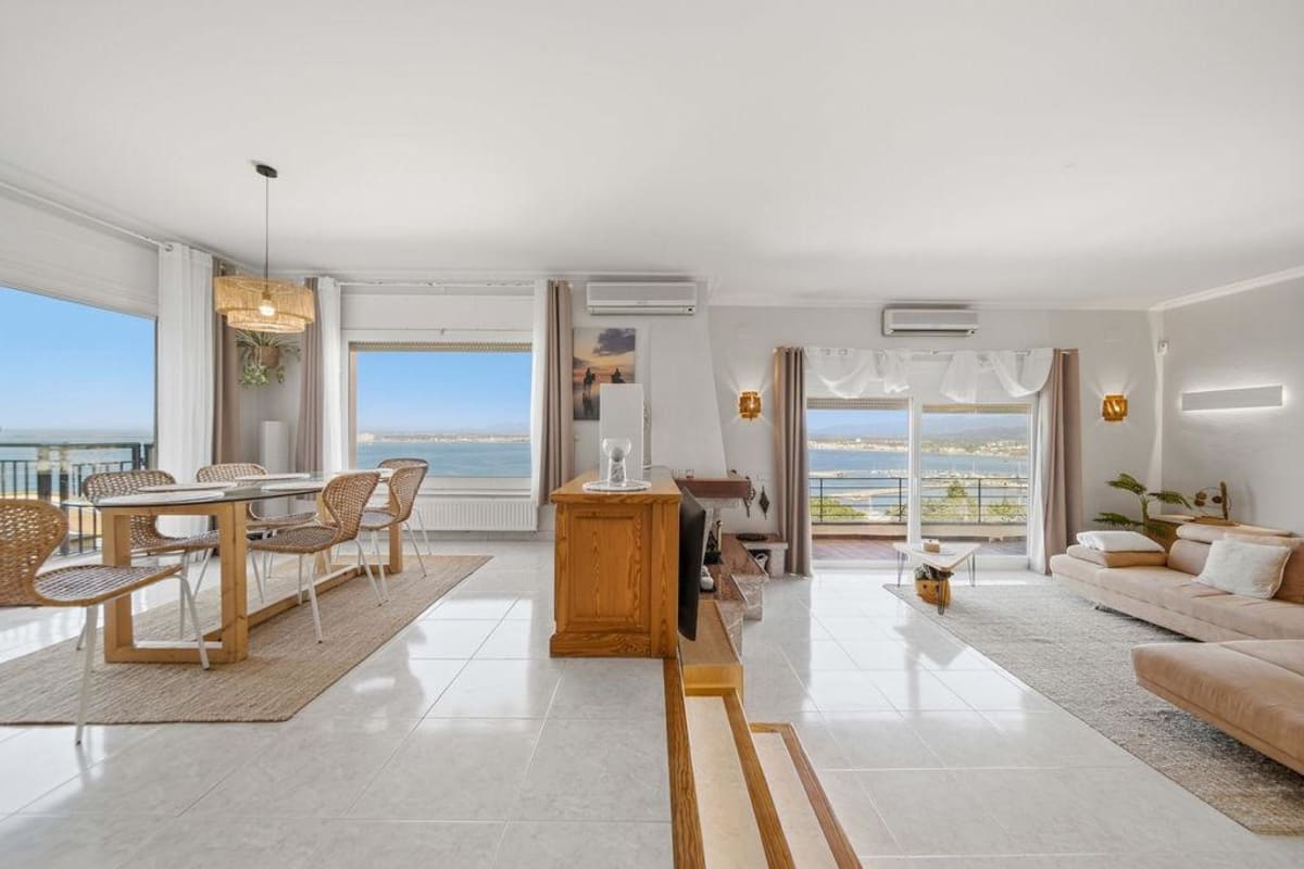 Casa con piscina con vistas panorámicas a la bahía de roses  — 9