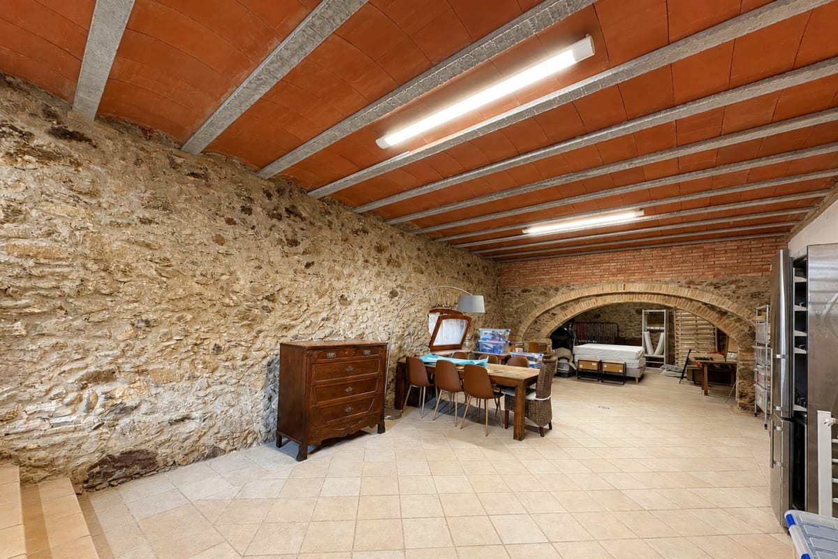 ESPECTACULAR CASA EN EL CENTRO DE PALAU SAVARDERA — 29