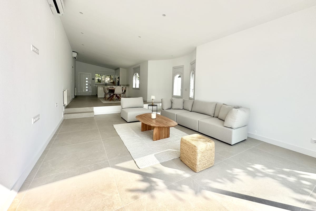 Casa de una sola planta con amarre y piscina en los canales de Empuriabrava — 30