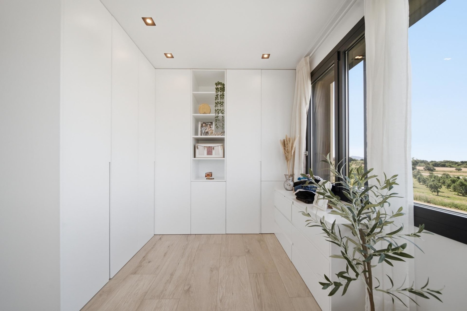 CASA CON PISCINA Y ACABADOS DE ALTA CALIDAD CON VISTAS PANORÁMICAS — 26