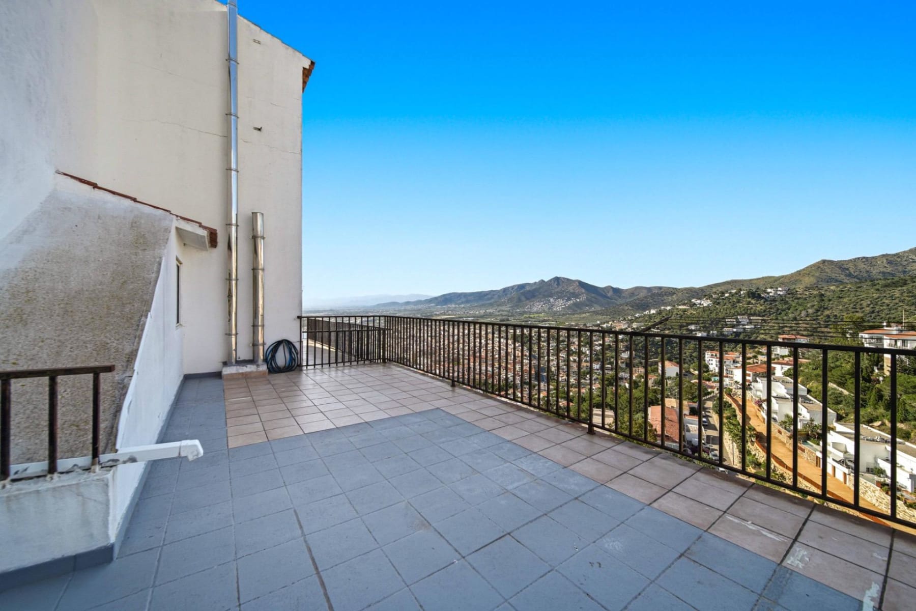Casa en Puig Rom con vistas panorámicas a toda la bahía de Roses — 21