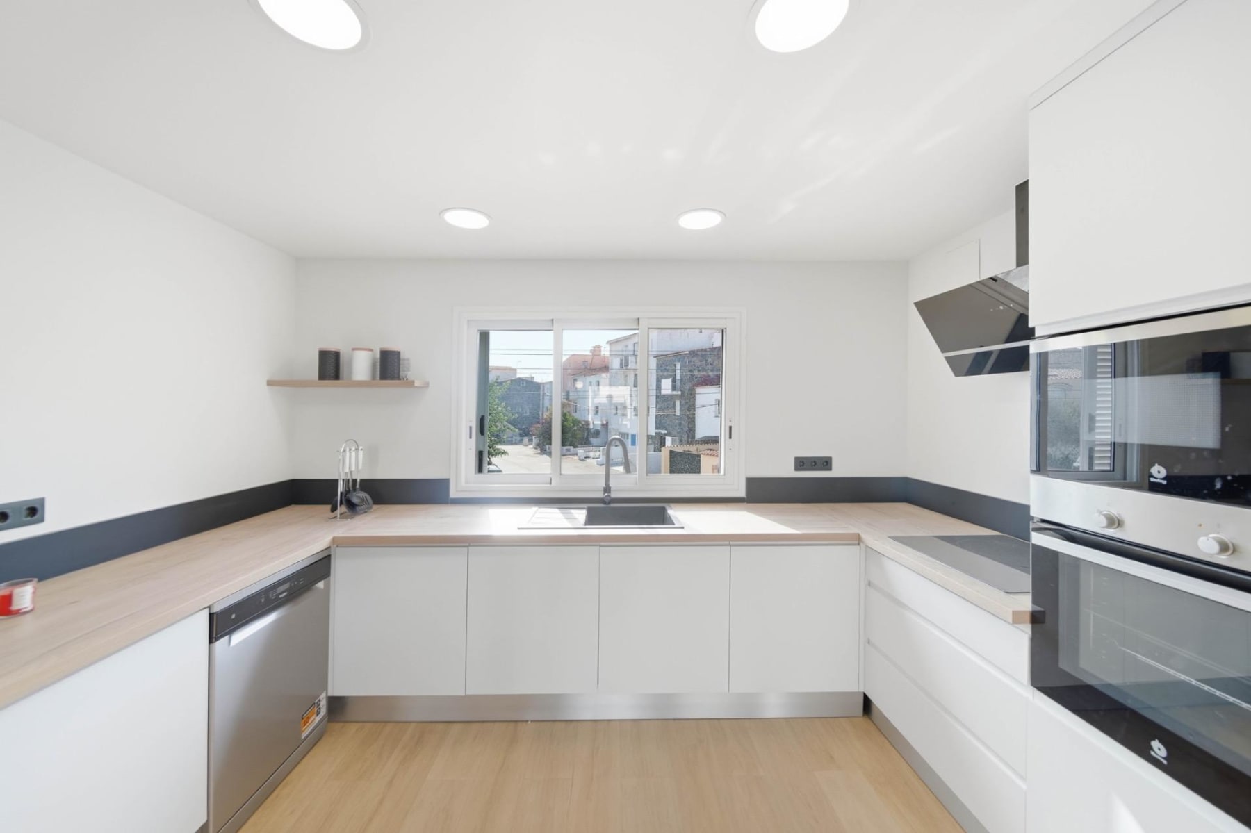Moderna casa en Empuriabrava — 16