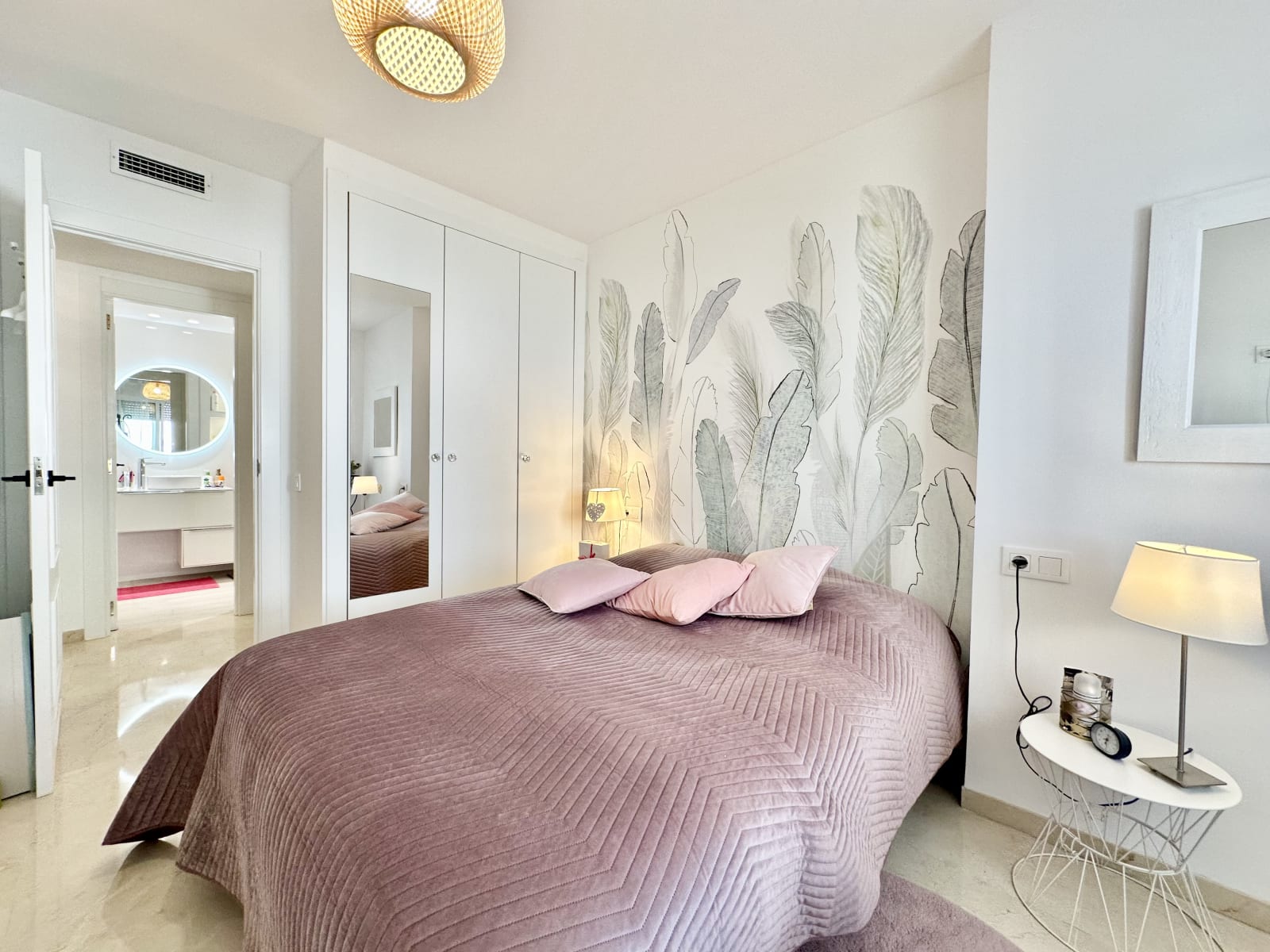 Apartamento con vistas a los canales en Empuriabrava — 33