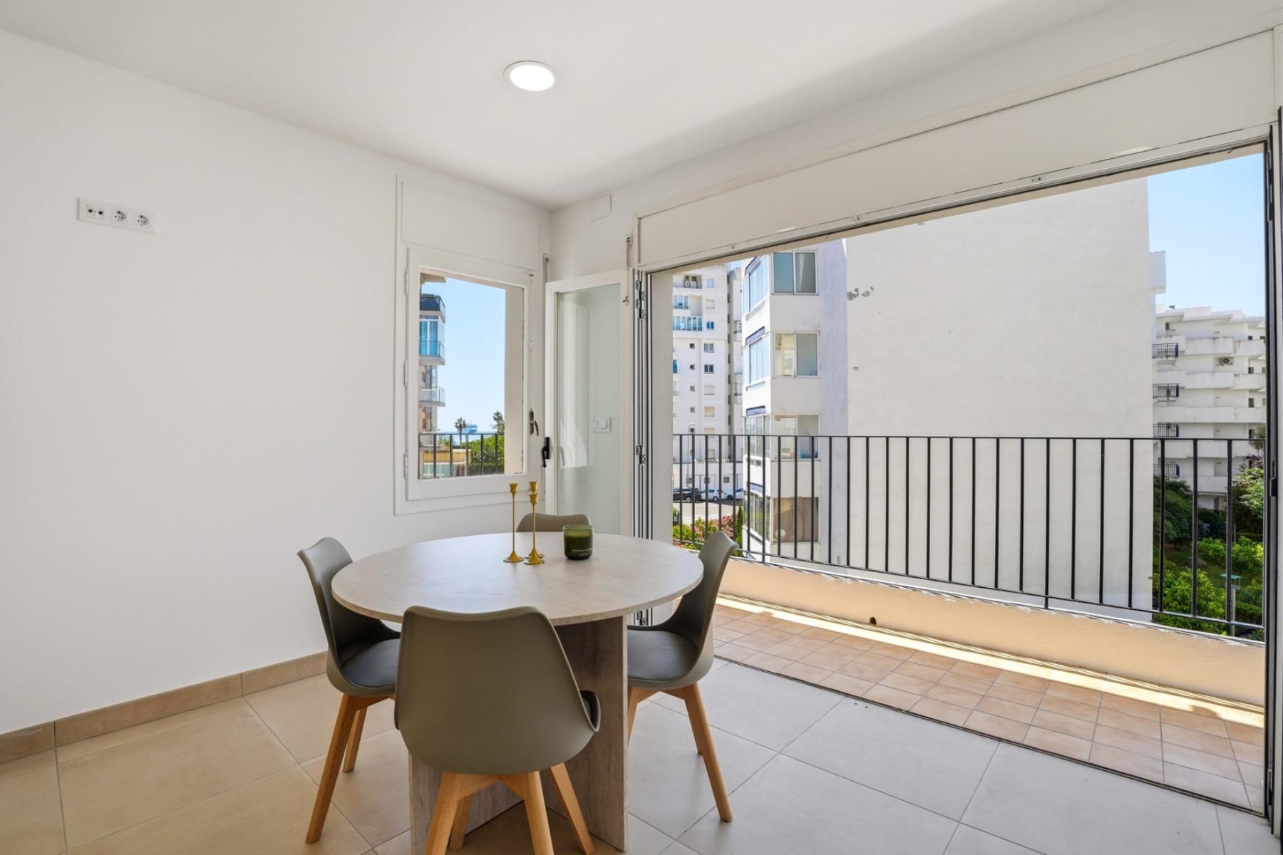 Piso en De La Roca Llarga, 7 — 5