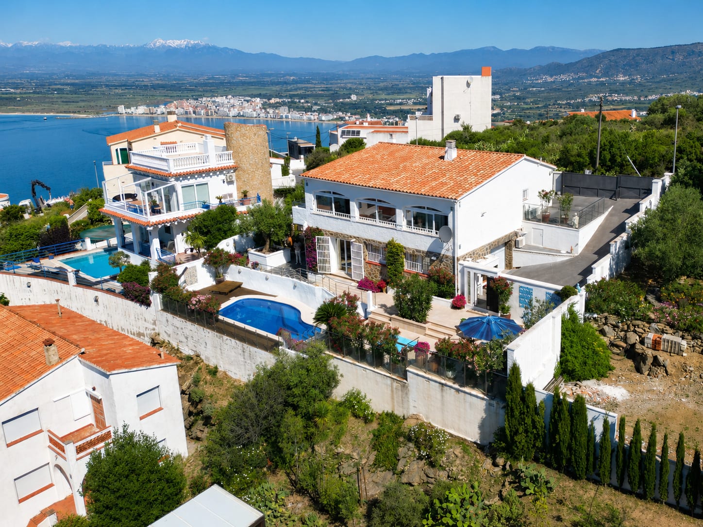 Casa única con vistas panorámicas al mar en el Puig Rom — 5