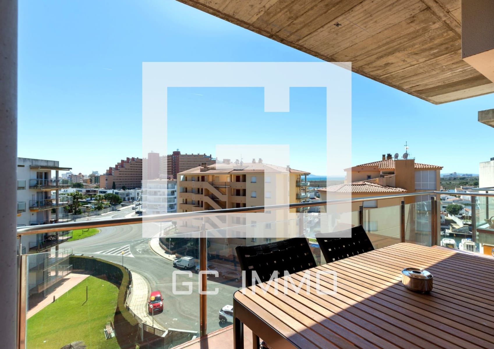 BONITO APARTAMENTO CON TERRAZA PISCINA COMUNITARIA Y PARKING EN SANTA MARGARITA — 1