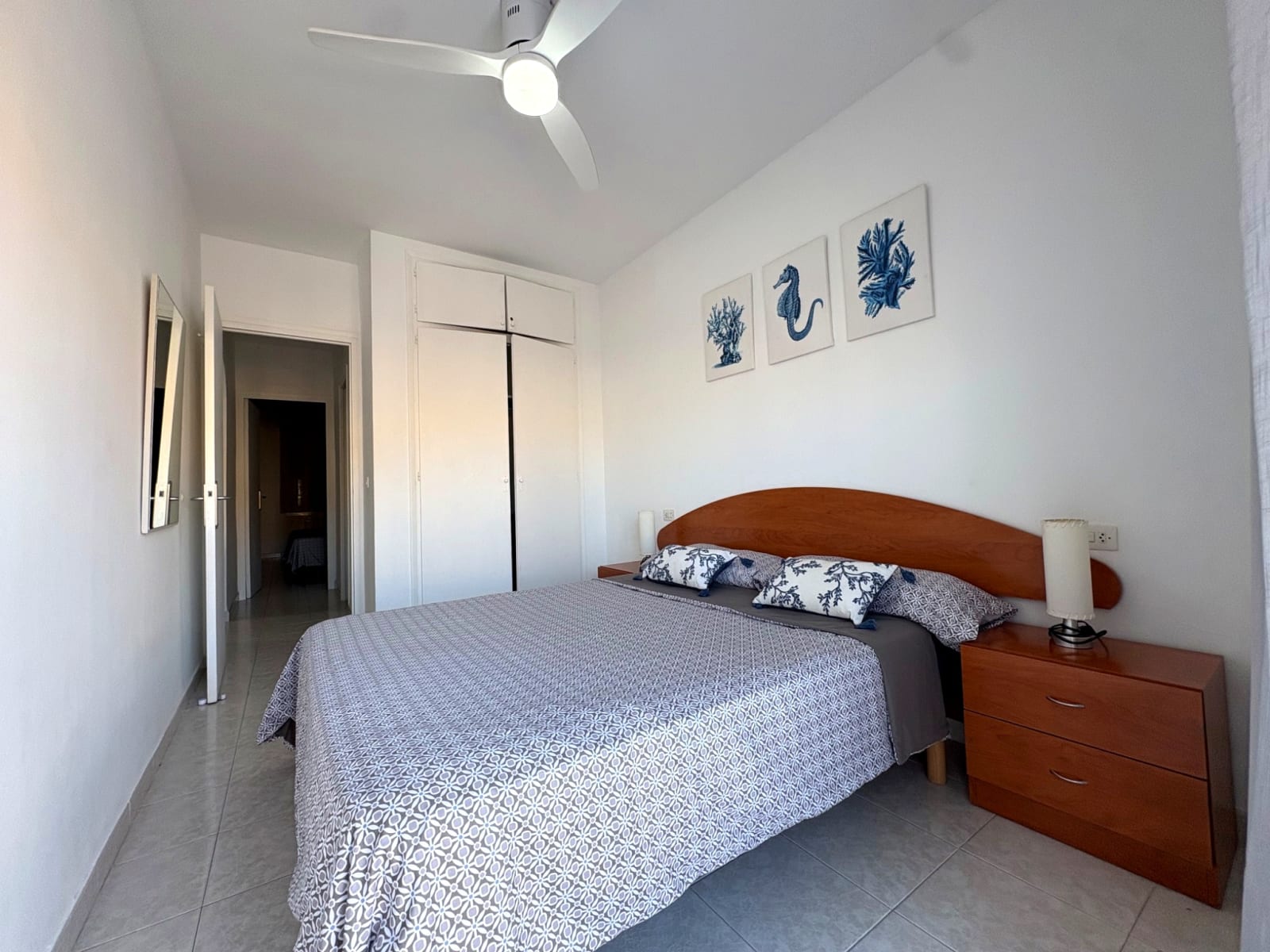 ACOJEDOR APARTAMENTO CON LICENCIA TURÍSTICA EN EMPRUIABRAVA — 10