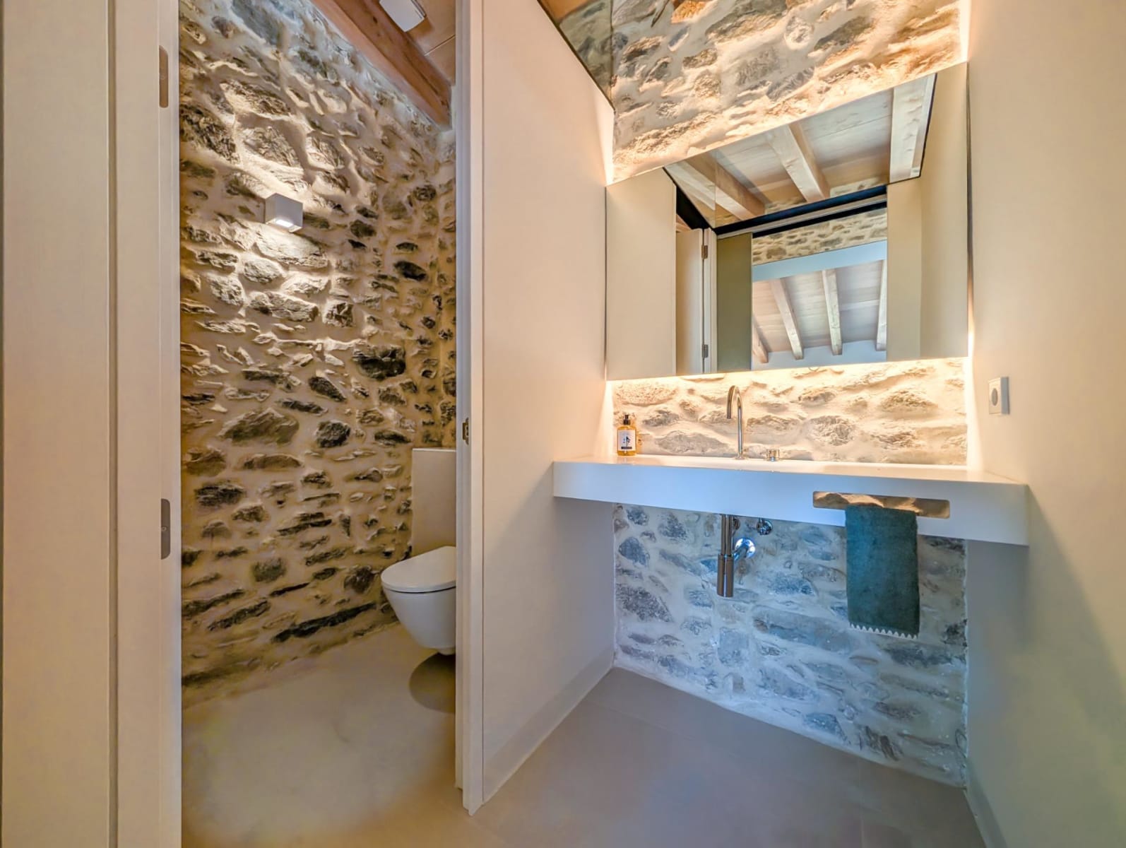 Chalet independiente en venta en Palau Savardera — 26