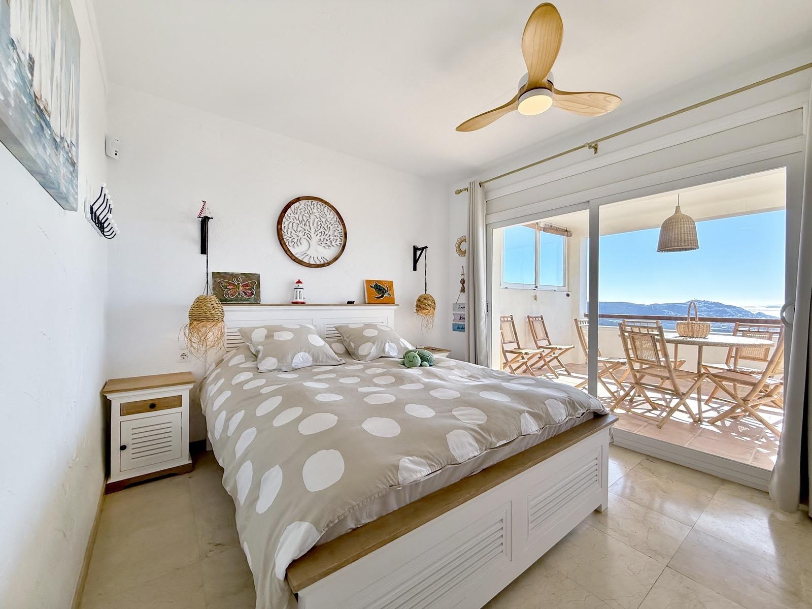 Villa con espectaculares vistas a la bahía de Roses y piscina privada — 20
