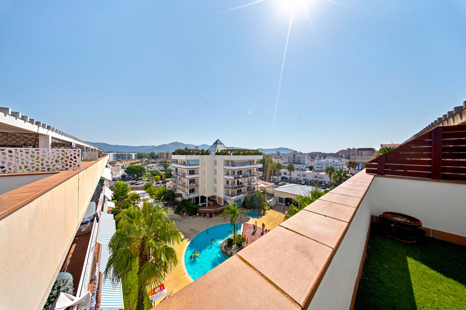Espectacular ático en venta en Port Canigó — 26