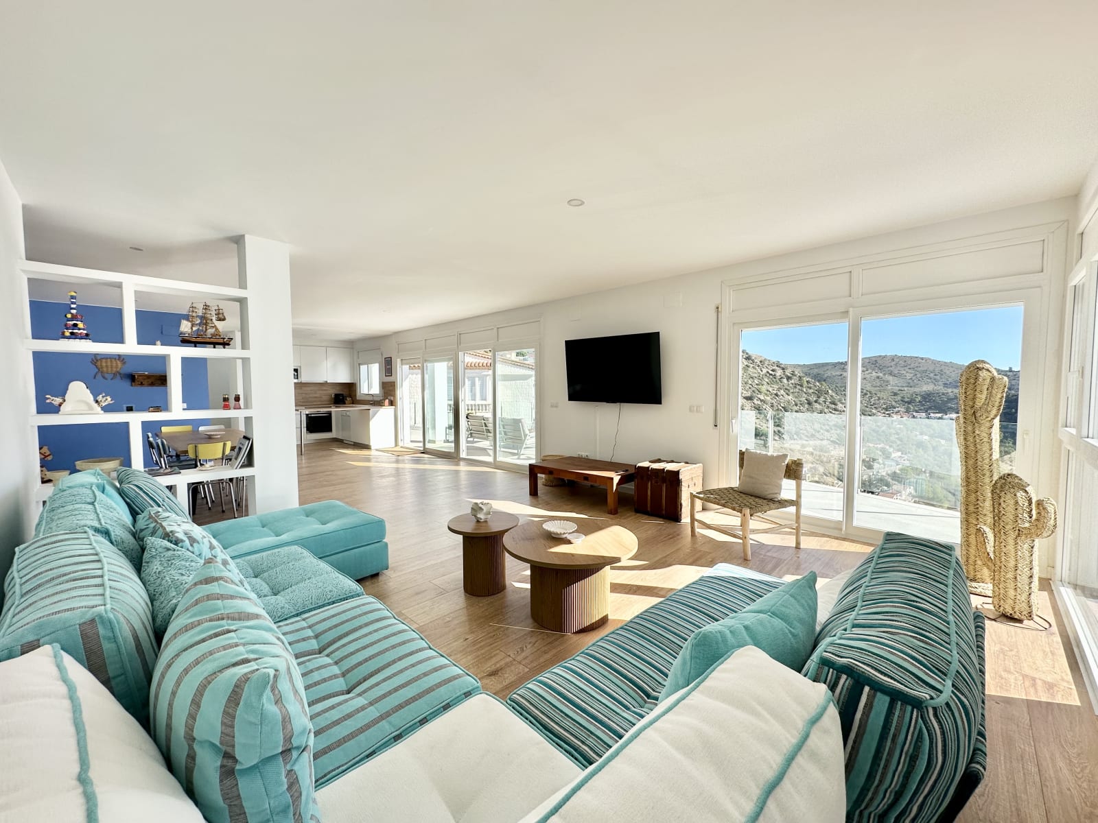 Espectacular villa en Canyelles con vistas al mar — 19