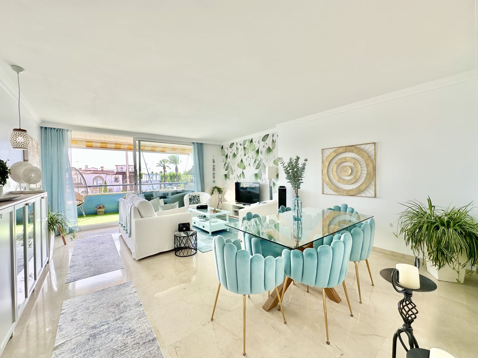 Apartamento con vistas a los canales en Empuriabrava — 18